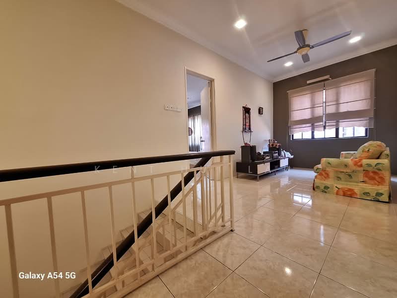 Semi-Detached House for Sale in Puchong (Selangor) - KENT HUI LAU - Living Room - PropertyGuru.com.my