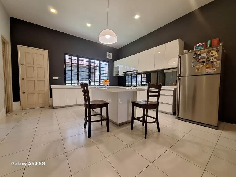 Semi-Detached House for Sale in Puchong (Selangor) - KENT HUI LAU - Kitchen - PropertyGuru.com.my