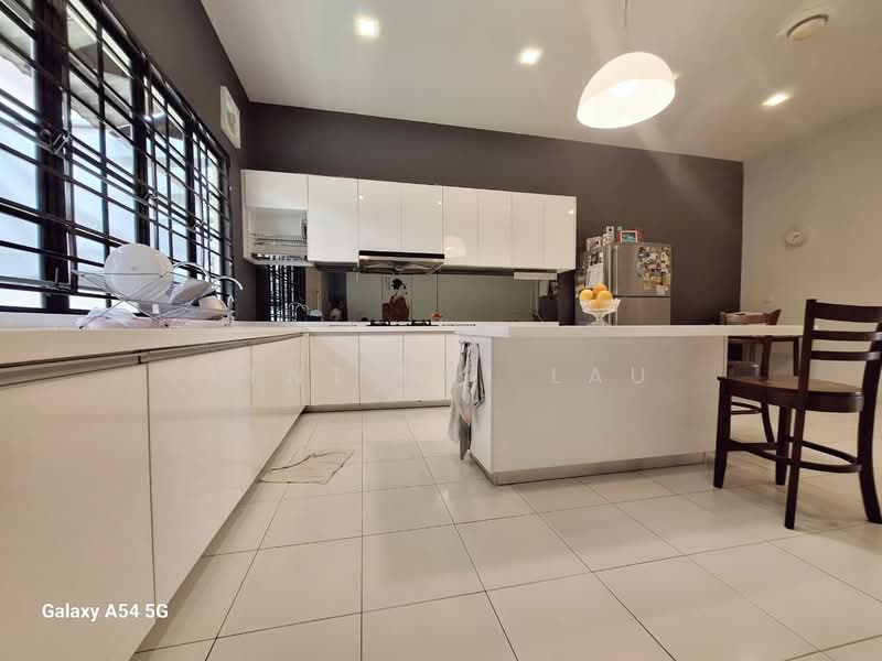 Semi-Detached House for Sale in Puchong (Selangor) - KENT HUI LAU - Kitchen - PropertyGuru.com.my