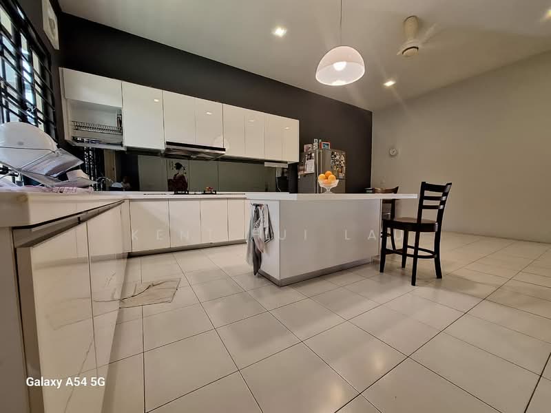 Semi-Detached House for Sale in Puchong (Selangor) - KENT HUI LAU - Kitchen - PropertyGuru.com.my