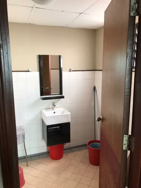 Bistari Begonia untuk Untuk Disewa - RM 2,300 /bulan, Mac 2026 - Bathroom - PropertyGuru.com.my