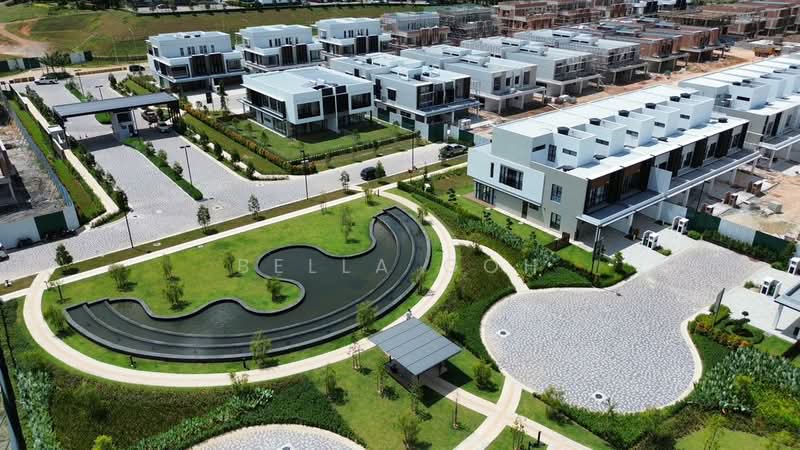 3-storey Terraced House for Sale in Leisure Farm (Gelang Patah) - Bella Goh - Exterior - PropertyGuru.com.my