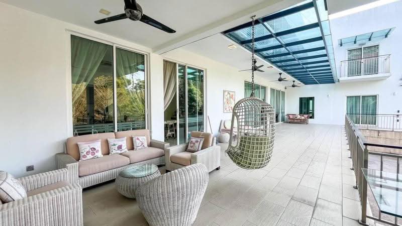 Bungalow House untuk Dijual di Kayangan Heights (Shah Alam) - Adzura Zamedin - Balcony - PropertyGuru.com.my