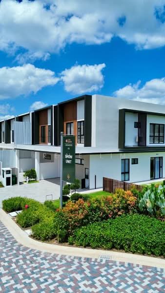 2-storey Terraced House for Sale in Leisure Farm (Gelang Patah) - Irene Lim - Exterior - PropertyGuru.com.my