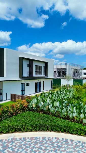 2-storey Terraced House for Sale in Leisure Farm (Gelang Patah) - Irene Lim - Exterior - PropertyGuru.com.my