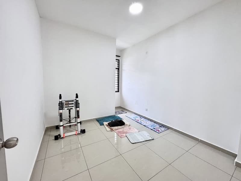 2-storey Terraced House for Sale in Taman Tiram Jaya (Ulu Tiram) - Yik Tat - PropertyGuru.com.my