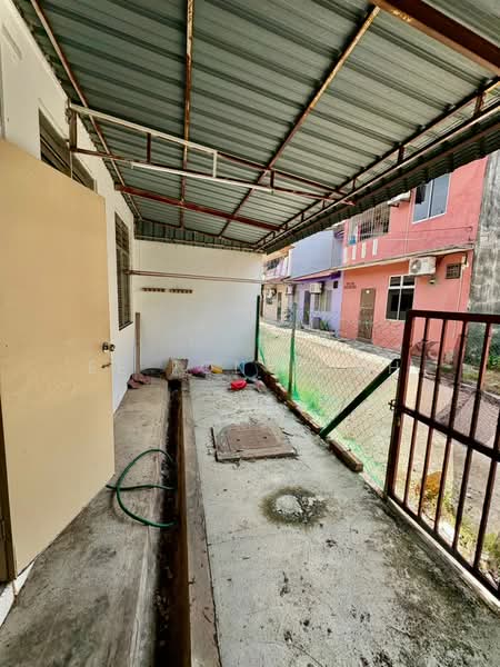 2-storey Terraced House for Sale in Bandar Seri Alam (Masai) - Ee Fong Toh - Exterior - PropertyGuru.com.my