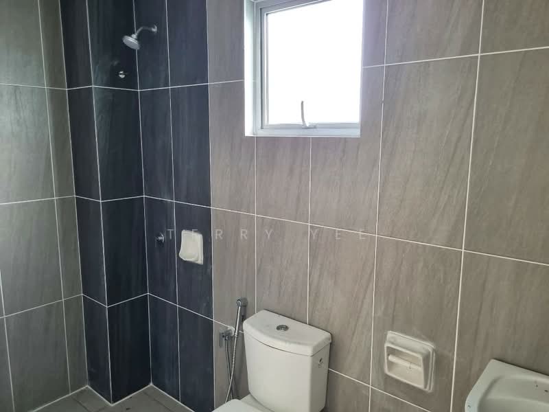 2-storey Terraced House for Rent in Semenyih (Selangor) - Terry Yee - Bathroom - PropertyGuru.com.my