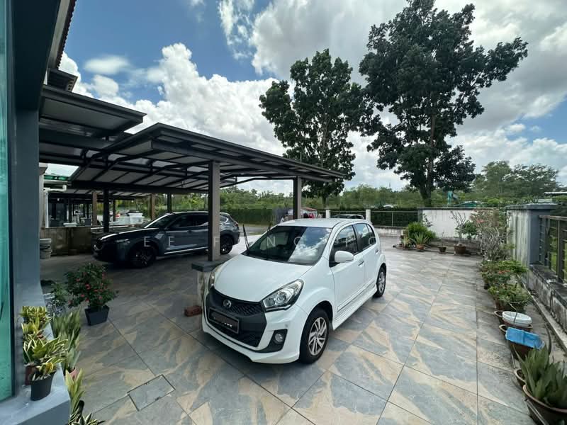 Cluster House for Sale in Taman Sutera Utama (Skudai) - Ee Fong Toh - Exterior - PropertyGuru.com.my