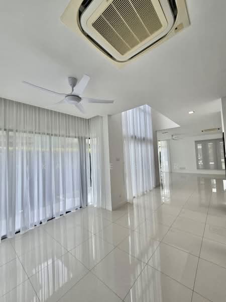 Semi-Detached House for Rent in Leisure Farm (Gelang Patah) - Karine Sior - Living Room - PropertyGuru.com.my