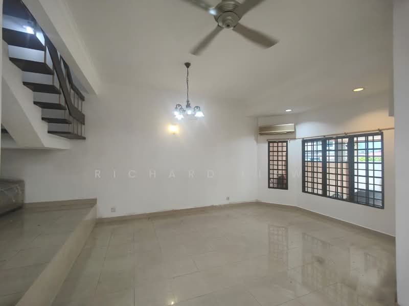 2-storey Terraced House for Sale in Seksyen 19 (Petaling Jaya) - Richard Liew - Living Room - PropertyGuru.com.my