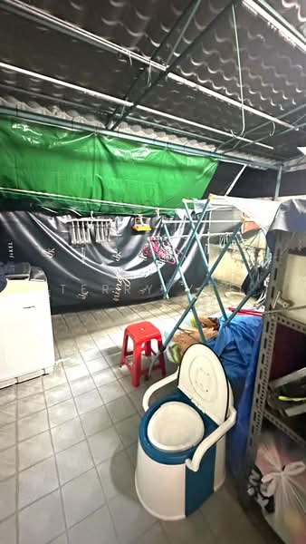 2-storey Terraced House for Sale in Taman Bukit Serdang (Seri Kembangan) - Terry Yee - Exterior - PropertyGuru.com.my