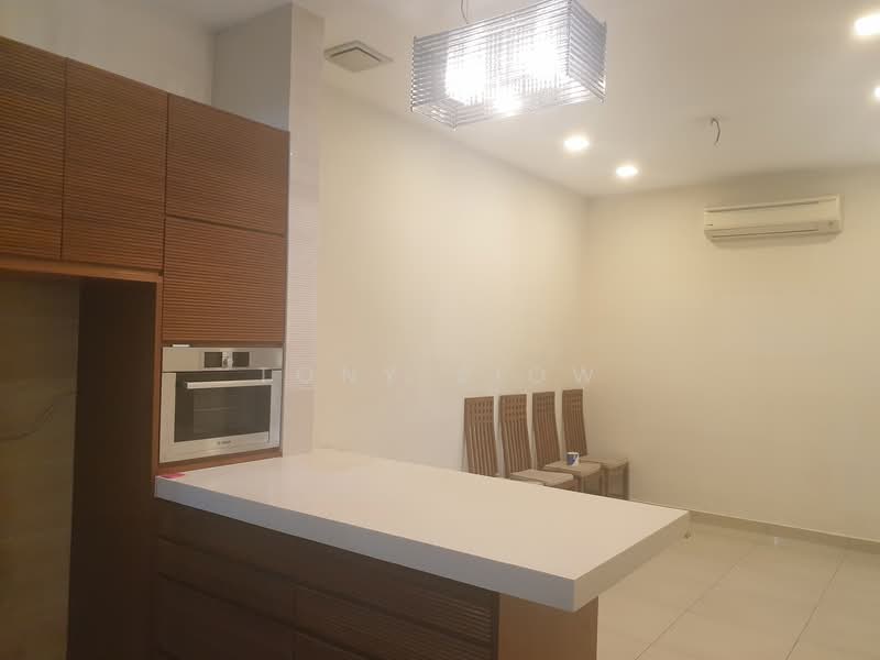 Saujana Glenmarie untuk Untuk Disewa - RM 9,000 /bulan, Mac 2026 - Kitchen - PropertyGuru.com.my