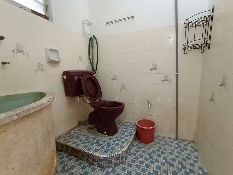 Bercham untuk Untuk Dijual - RM 210,000, Mac 2026 - Bathroom - PropertyGuru.com.my