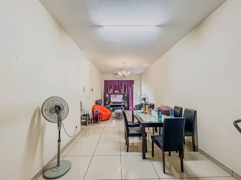 Servis Apartment untuk Dijual di OUG Parklane Phase 2 - Nicholas Yap - Living Room - PropertyGuru.com.my