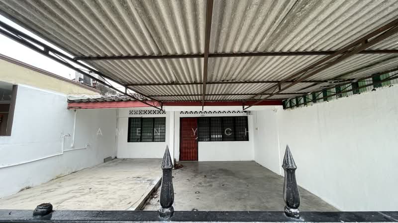 Taman Maznah untuk Untuk Disewa - RM 1,200 /bulan, Mac 2026 - Exterior - PropertyGuru.com.my