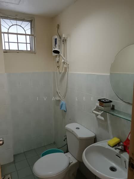 Vista Harmoni untuk Untuk Disewa - RM 1,500 /bulan, Mac 2026 - Bathroom - PropertyGuru.com.my