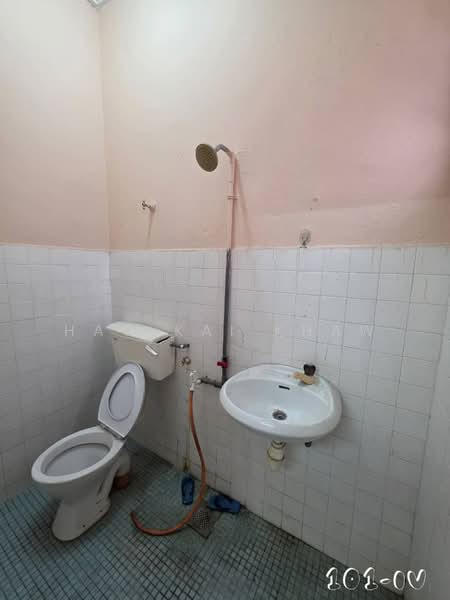 Terraced House for Sale in Klang (Selangor) - Hao Kai Khaw - Bathroom - PropertyGuru.com.my