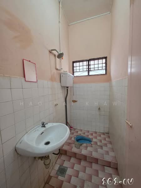 Terraced House for Sale in Klang (Selangor) - Hao Kai Khaw - Bathroom - PropertyGuru.com.my