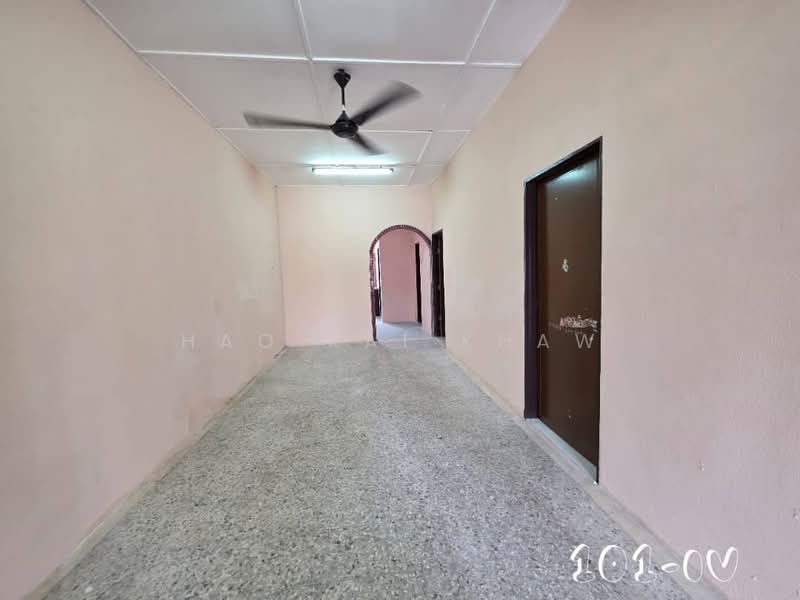Terraced House for Sale in Klang (Selangor) - Hao Kai Khaw - Living Hall  - PropertyGuru.com.my
