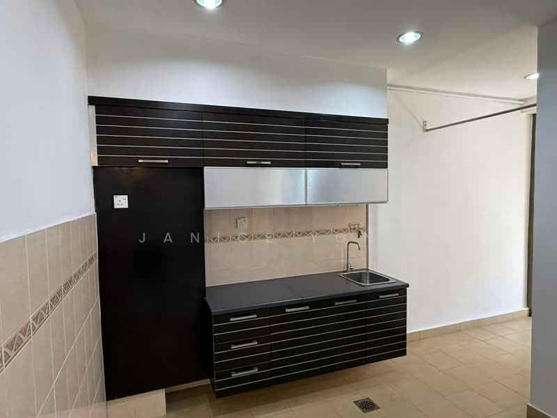 Setia Indah untuk Untuk Disewa - RM 2,300 /bulan, Mac 2026 - Kitchen - PropertyGuru.com.my