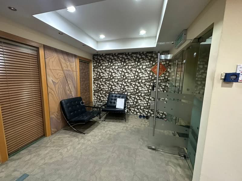 Office for Rent in Bandar Puteri Puchong (Puchong) - CW Kong - Lobby - PropertyGuru.com.my