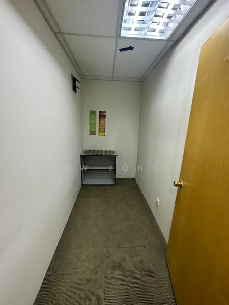 Office for Rent in Bandar Puteri Puchong (Puchong) - CW Kong - Interior - PropertyGuru.com.my