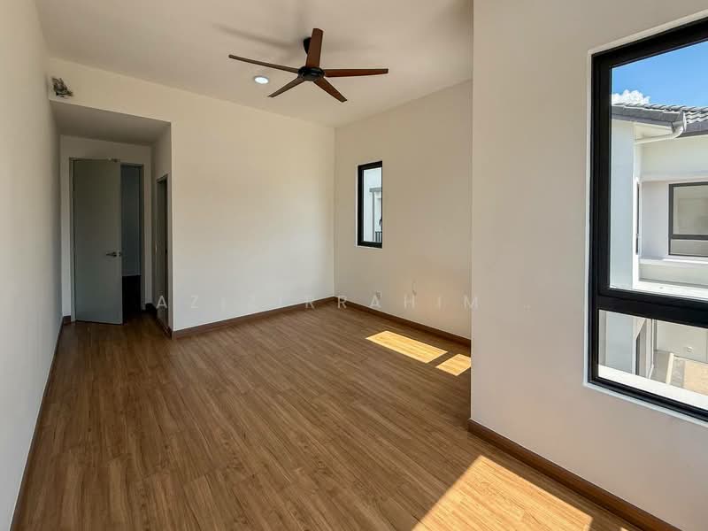 Sejati Lakeside 2 untuk Untuk Disewa - RM 4,600 /bulan, Mac 2026 - Interior - PropertyGuru.com.my