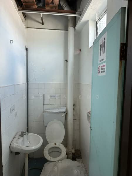Terrace Factory for Sale in Simpang Ampat (Penang) - Darren Kooi - Bathroom - PropertyGuru.com.my