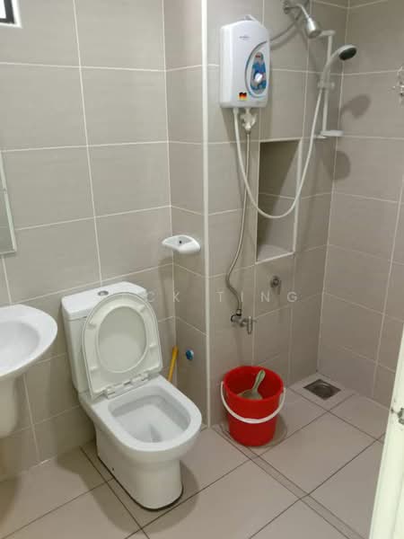 Sky Loft Premium Suites untuk Untuk Disewa - RM 1,250 /bulan, Mac 2026 - Bathroom - PropertyGuru.com.my