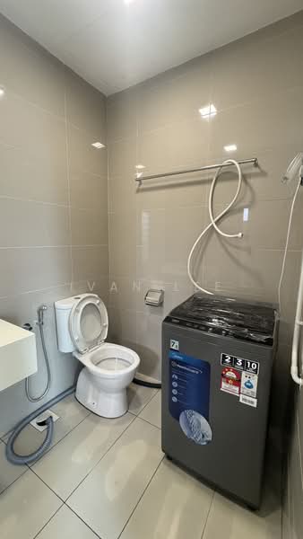 Montena untuk Untuk Disewa - RM 2,300 /bulan, Mac 2026 - Bathroom - PropertyGuru.com.my