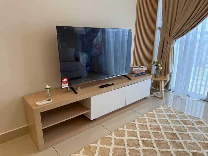 Meridin Bayvue Serviced Apartment untuk Untuk Disewa - RM 2,300 /bulan, Mac 2026 - Living Room - PropertyGuru.com.my