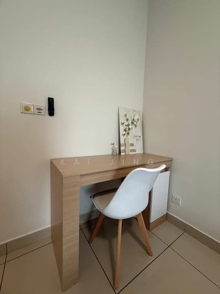 Meridin Bayvue Serviced Apartment untuk Untuk Disewa - RM 2,300 /bulan, Mac 2026 - Study - PropertyGuru.com.my