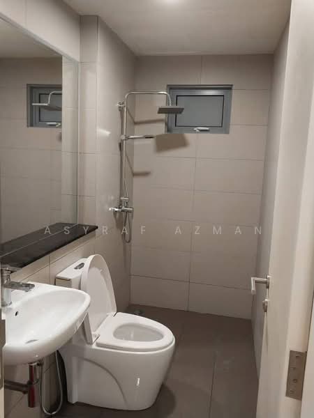 Condominium for Rent at Lakefront Residence - Asyraf Azman - Bathroom - PropertyGuru.com.my