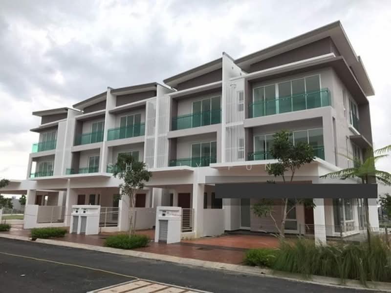 3-storey Terraced House for Rent in Subang Jaya (Selangor) - Shally Pun - Exterior - PropertyGuru.com.my
