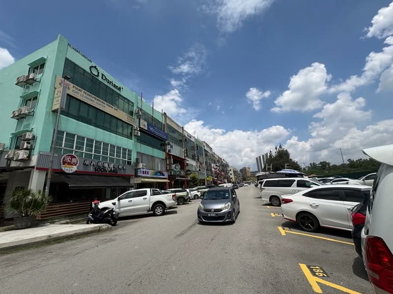 Shop for Sale in Bandar Puteri Puchong (Puchong) - Kim Siong Chen - Exterior - PropertyGuru.com.my