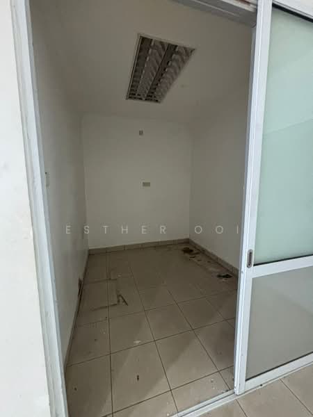 Shop for Rent in Johor Bahru (Johor) - Esther Ooi - Interior - PropertyGuru.com.my