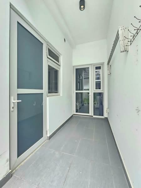 Cluster House for Rent in Taman Ekoflora (Johor Bahru) - Jane Ngoi - Corridor - PropertyGuru.com.my