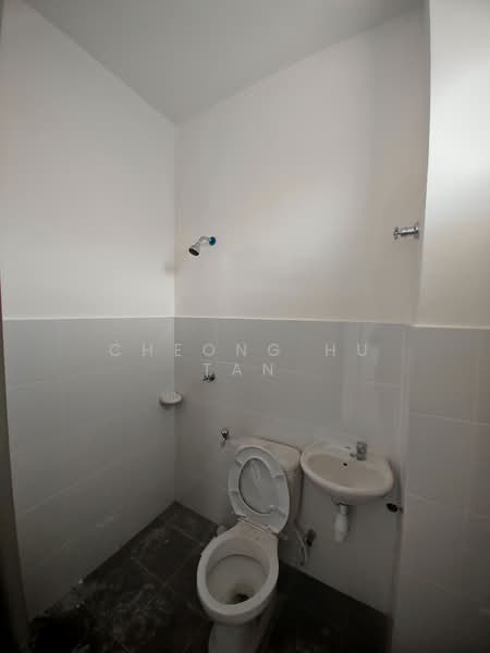 Terraced House for Rent in Seremban (Negeri Sembilan) - Cheong Hu Tan - Bathroom - PropertyGuru.com.my