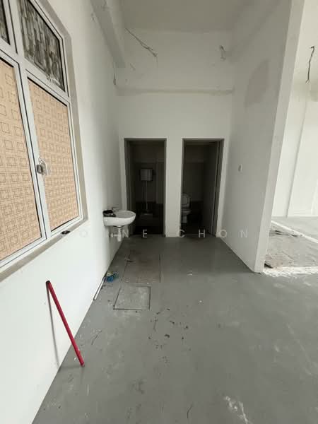 Pusat Perdagangan Danga Utama untuk Untuk Disewa - RM 3,000 /bulan, Mac 2026 - Bathroom - PropertyGuru.com.my