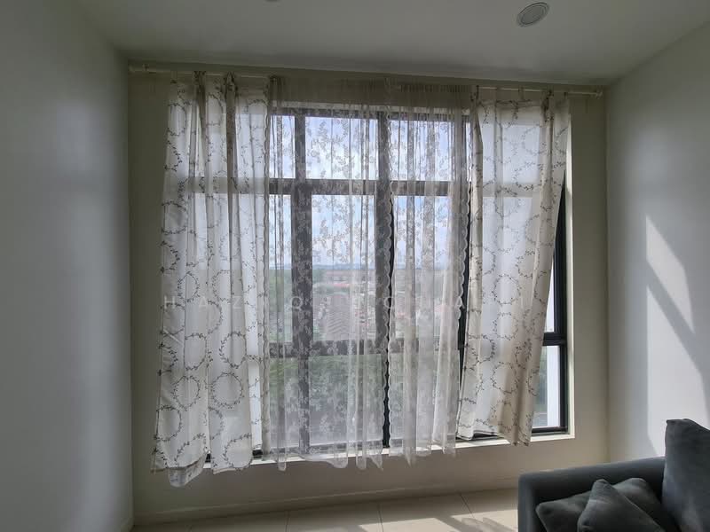 KU Suites untuk Untuk Dijual - RM 440,000, Mac 2026 - Living Room - PropertyGuru.com.my