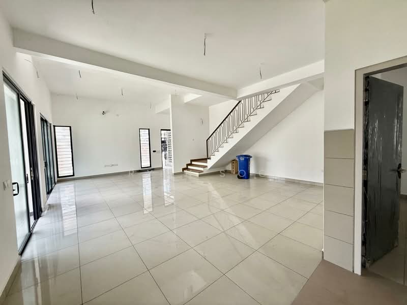 2-storey Terraced House for Sale in Elmina (Shah Alam) - Ryan Soo - Living Room - PropertyGuru.com.my