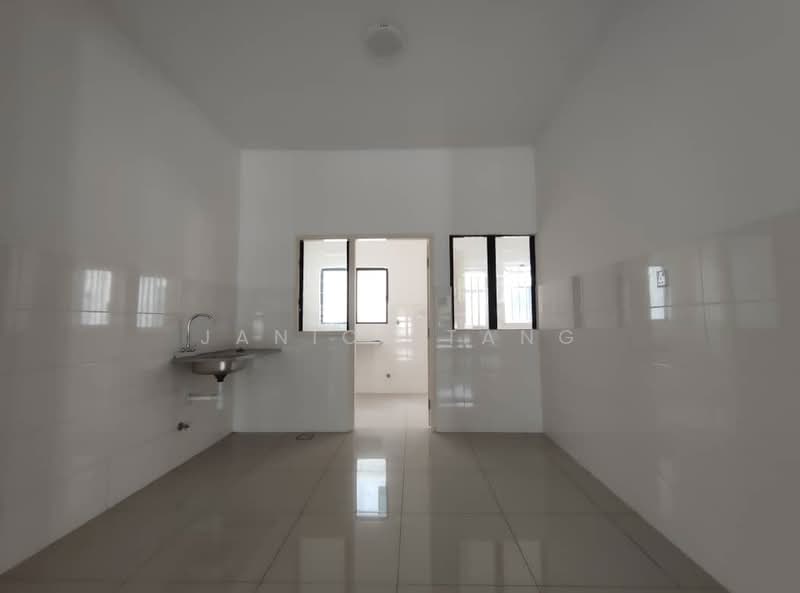 2-storey Terraced House for Sale in Setia Alam (Selangor) - Janice Tang - Kitchen - PropertyGuru.com.my