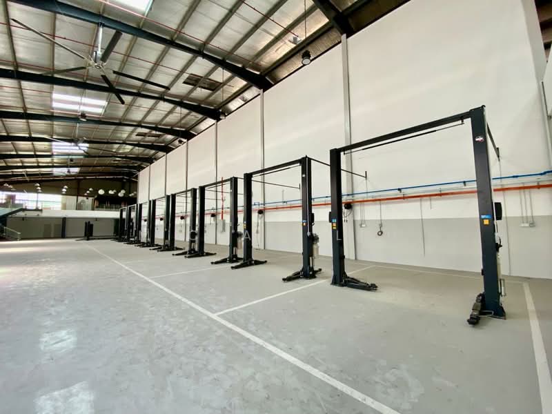 Detached Factory for Rent in Taman Perindustrian Kinrara (Bandar Kinrara) - Michael Loh - Interior - PropertyGuru.com.my