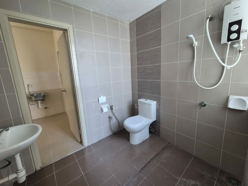 Servis Apartment untuk Disewa di TTDI Adina - Kent Lee - Bathroom - PropertyGuru.com.my
