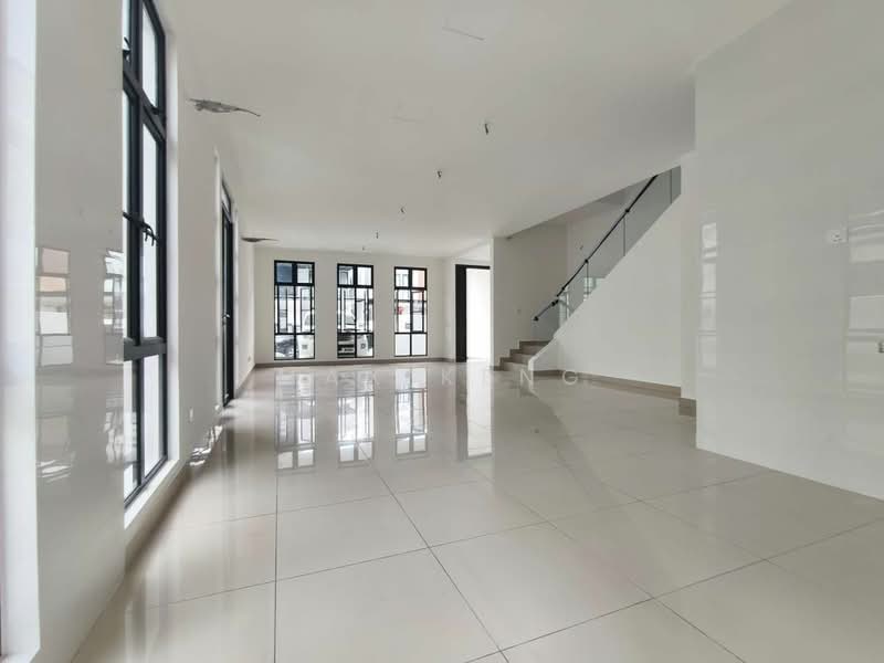 Cluster House for Sale in Tampoi (Johor) - Max Keng - Living Room - PropertyGuru.com.my