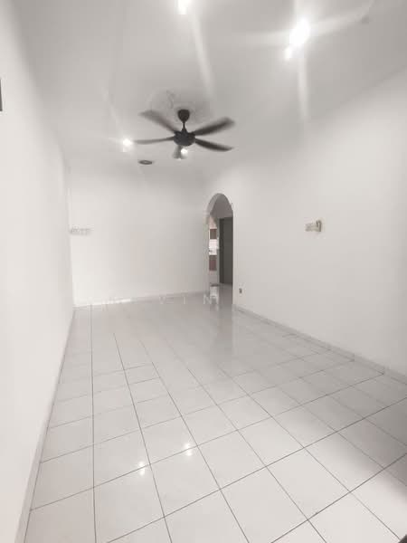 1-storey Terraced House for Sale in Taman Universiti (Skudai) - Kevin Ho - Living Room - PropertyGuru.com.my