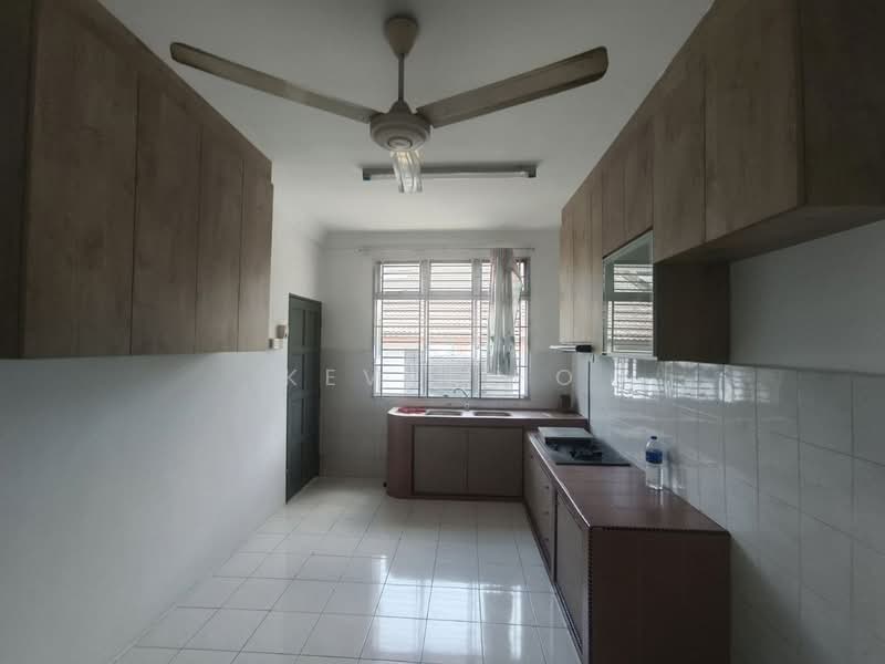 1-storey Terraced House for Sale in Taman Universiti (Skudai) - Kevin Ho - Kitchen - PropertyGuru.com.my