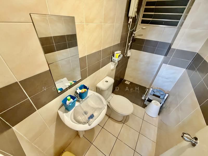 Putra Suria Residence untuk Untuk Dijual - RM 320,000, Mac 2026 - Bathroom - PropertyGuru.com.my