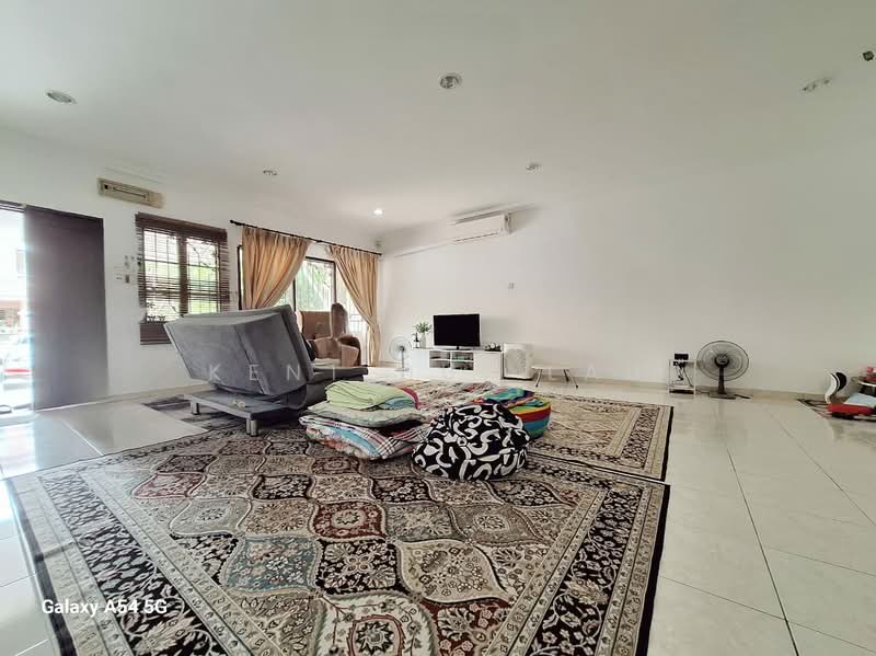 2-storey Terraced House for Sale in Puchong (Selangor) - KENT HUI LAU - Living Room - PropertyGuru.com.my